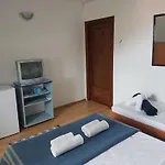 ベッド・アンド・ブレックファスト Pensiunea Casa Johnelly コスティネシュティ