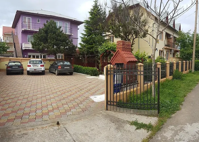 Bed & Breakfast Pensiunea Casa Johnelly