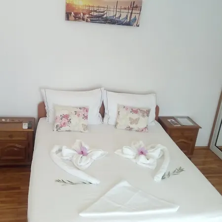 Oda ve Kahvaltı Pensiunea Casa Johnelly Costinești