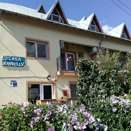 Pensiunea Casa Johnelly Bed & Breakfast